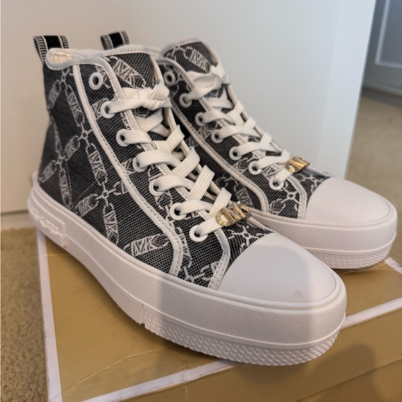 NEW Michael Kors Evy Empire Logo Jacquard High-Top Sneaker Blck/Optic White Sz 8 - Picture 12 of 13